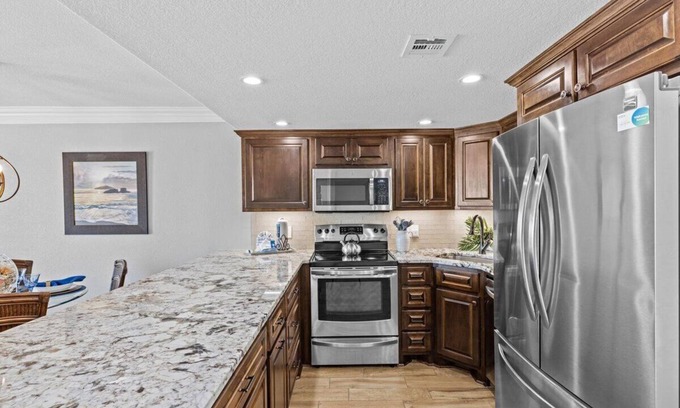 Holiday Isle Condo | Holiday Surf Unit 522 Beachy Perfection