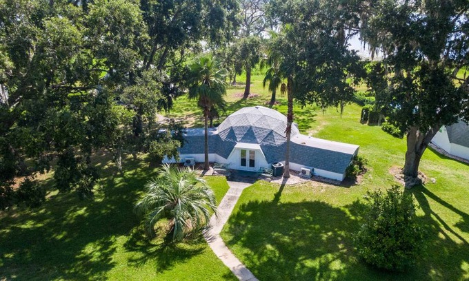 Clermont House | House ∙ 2 bedrooms ∙ 4 guests