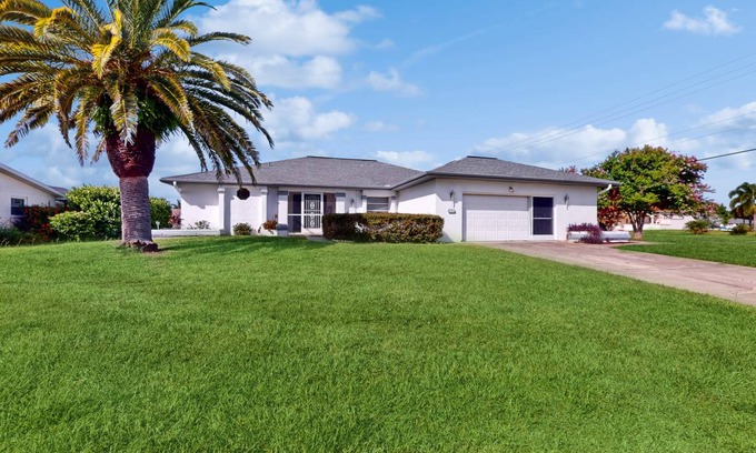 Edgewater House | House ∙ 3 bedrooms ∙ 6 guests