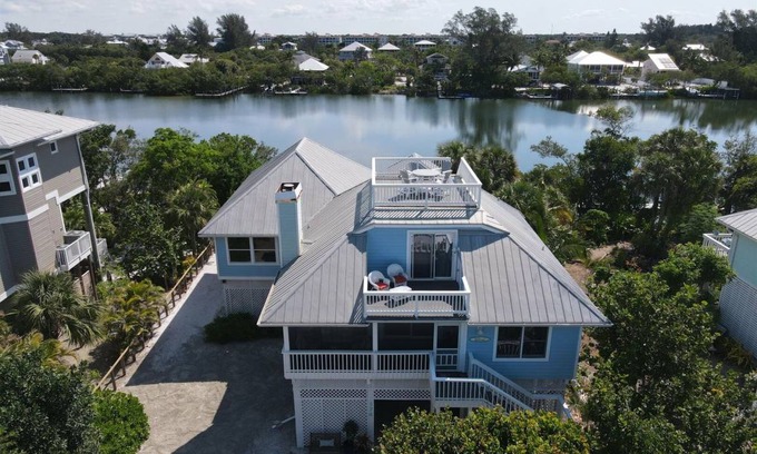 Palm Island House | House ∙ 3 bedrooms ∙ 8 guests