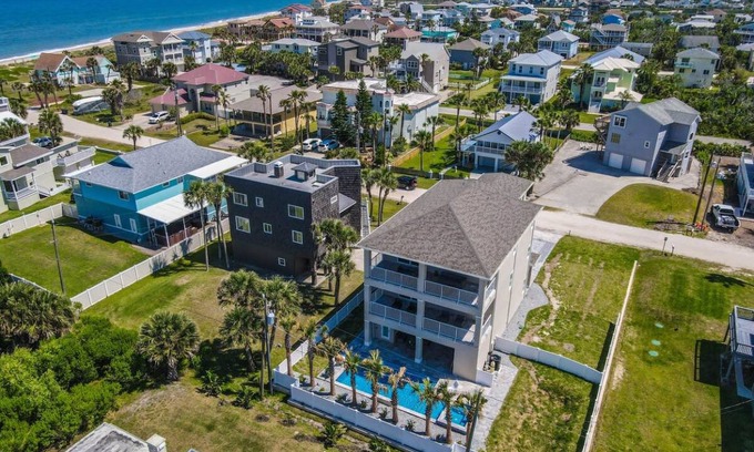 Marineland Acres House | House ∙ 5 bedrooms ∙ 12 guests