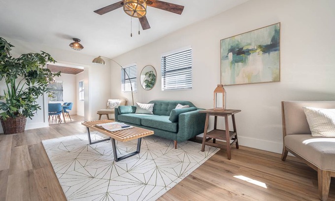 Tampa Heights House | House ∙ 6 bedrooms ∙ 15 guests