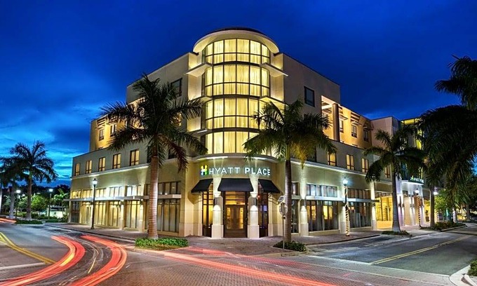 Pineapple Grove Arts District Hotel | Hyatt Place Delray Beach