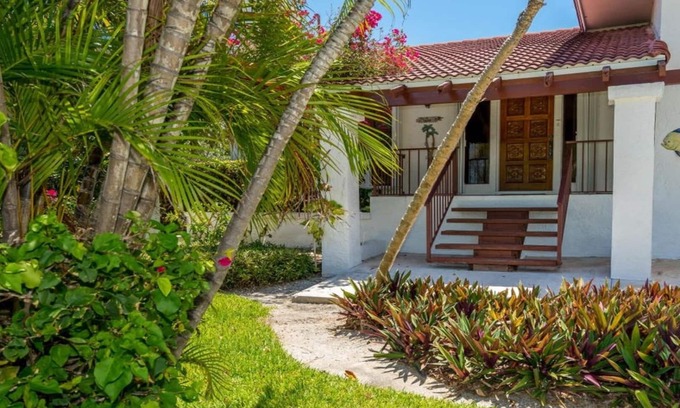Marathon House | Immediate Availability, Beach, 70 ft Dock - Marathon VACA-23-16 Entire House