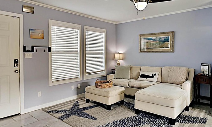 Fort Walton Beach Apartment | Island Gardens #103