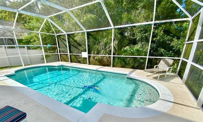 Windward Cay House | Kissimmee entire home pool ,near Disney,shopping, medieval,+more