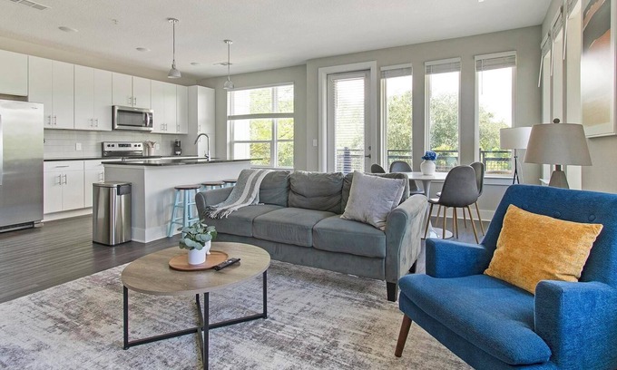 San Marco Apartment | Landing | Chic 2BD, Gym, Pool