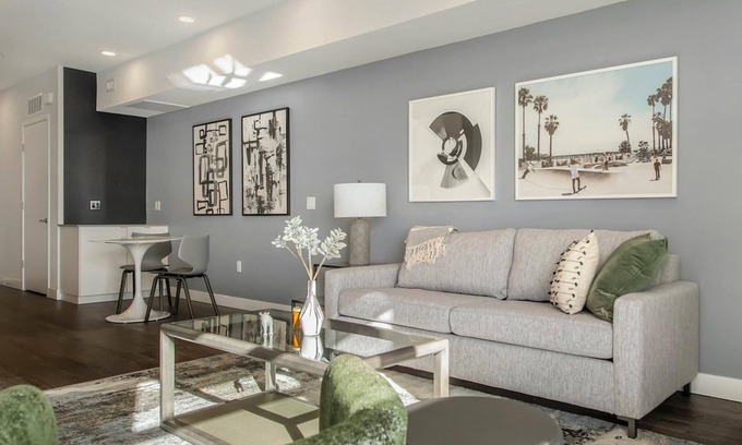 Candler Apartment | Landing | Chic 2BD, Pool, Clubhouse