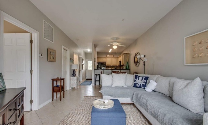 Seagrove Beach Condo | Large Pool, 2 Bikes & Golf Cart! Bike to the Beach! 940 Sq Ft! Community Grills!