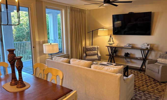Baytowne Wharf Condo | Leah's Sunset Dreams One Bedroom Condo