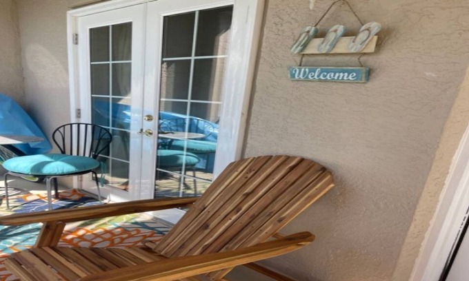 Pelican Bay Condo | Live and play at Pelican Bay! Private beach & tennis Close to Artis & Mercato!