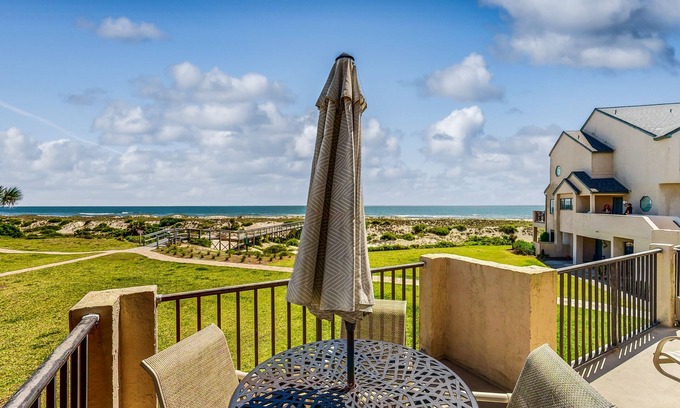 Amelia City House | Lovely oceanfront townhouse in Summer Beach Village w/Shared Pool, Central AC