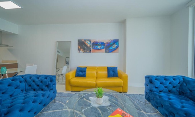 Downtown Miami Apartment | Lux Stays Iconbrickell Miami Downtown