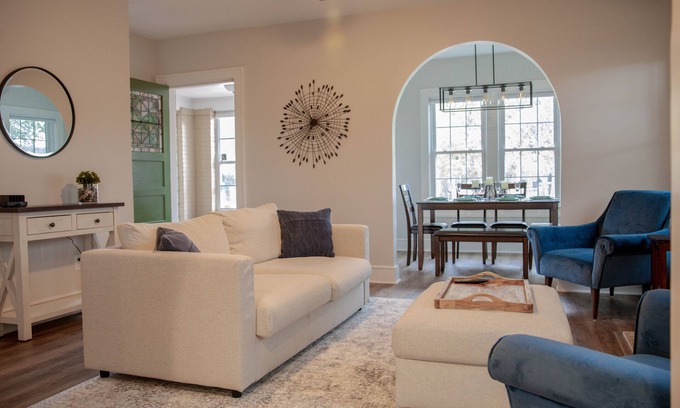 Southbank House | Luxurious craftsman in historic San Marco