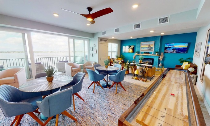Fort Myers Apartment | Luxury 3-bedroom apartment with amazing amenities near downtown Ft. Myers