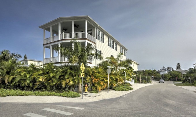 Anna Maria House | Luxury AMI Home - Heated Pool & Spa - Steps to Beach - Ocean Views
