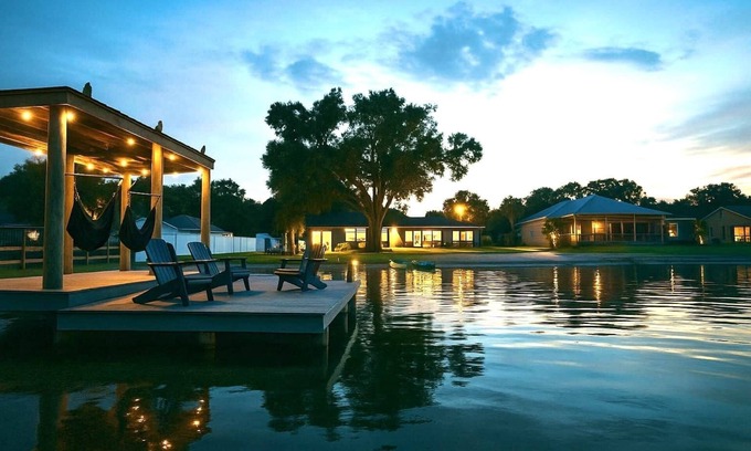 Egypt Lake-Leto House | Luxury Lakefront | Dock, Beach, Jacuzzi, Sleeps 18