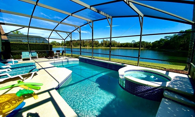 Lake Berkley Villa | Luxury/magnificent South Facing Pool/Spa Lakefront View Free WiFi Game Room