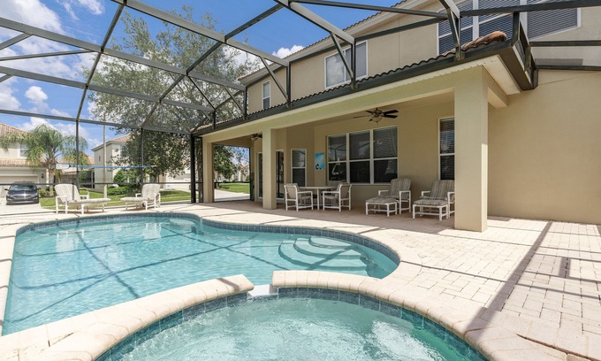 Windsor Hills House | 🏰 Magical 6-Bed Family Villa ✨[FREE Heated Pool, Spa & BBQ] 5 Mins to Disney 🎢