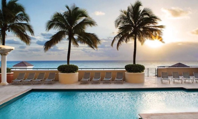 Barrier Island Resort | Marriott's BeachPlace Towers Studio-Walk to Tortuga Music Festival Event!