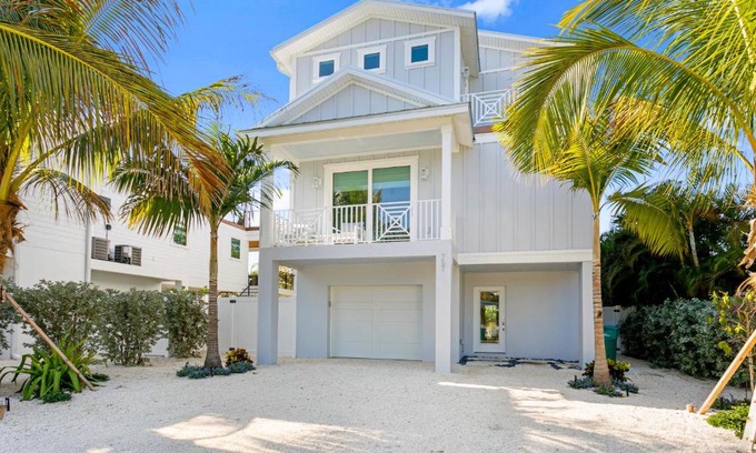 Anna Maria House | Mer-Vue