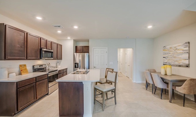 Naples House | Model Home in gated community available for rent