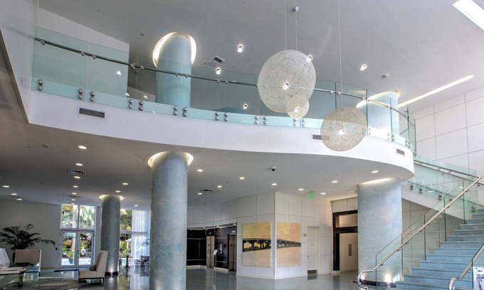 Aventura Condo | Modern 2-2 in the middle of everything in Luxury Aventura! Gym-Pool-Front Desk