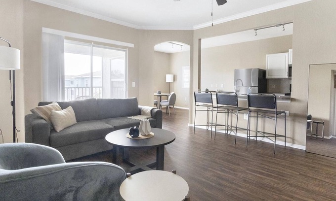 Pinellas Park Apartment | Modern Apartment in Prime Location (ID1403X079)