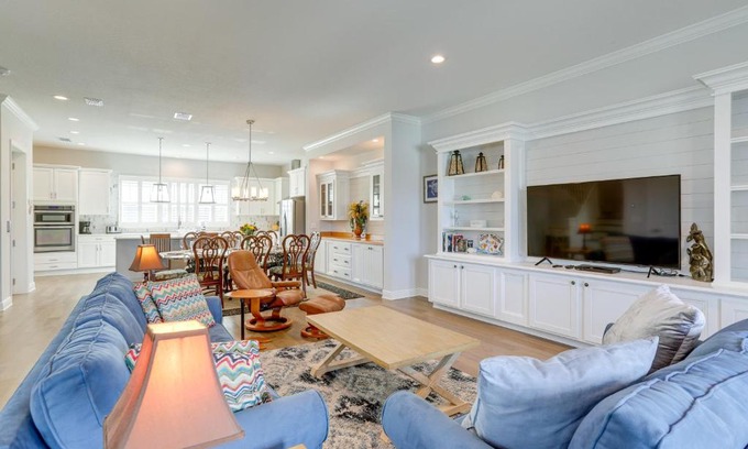 Redington Beach House | Modern Redington Beach Townhome Steps to Beach!