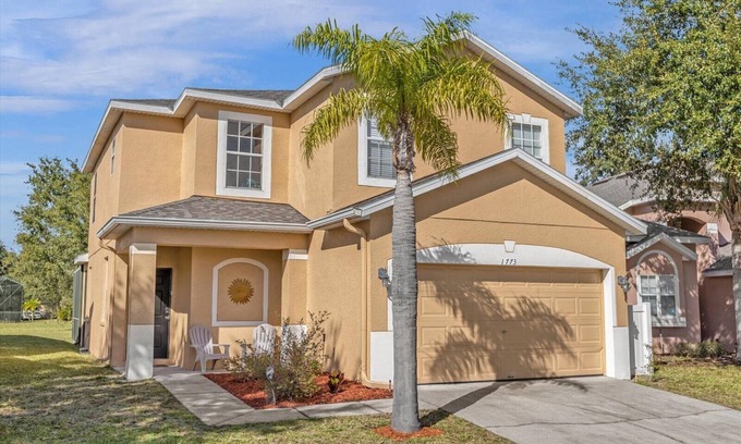 Sandy Ridge Villa | My Disney Place Home - PRIVATE home private pool! wifi! clean, new and nice!