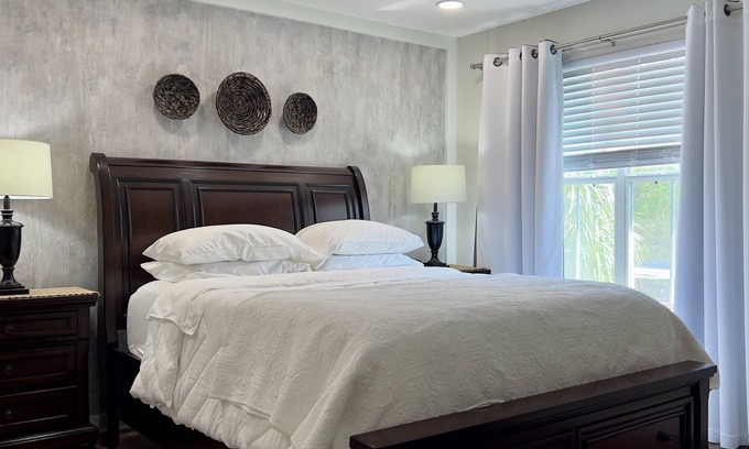 Clearwater Condo | Near Clearwater Beach Sunny, fully renovated condo