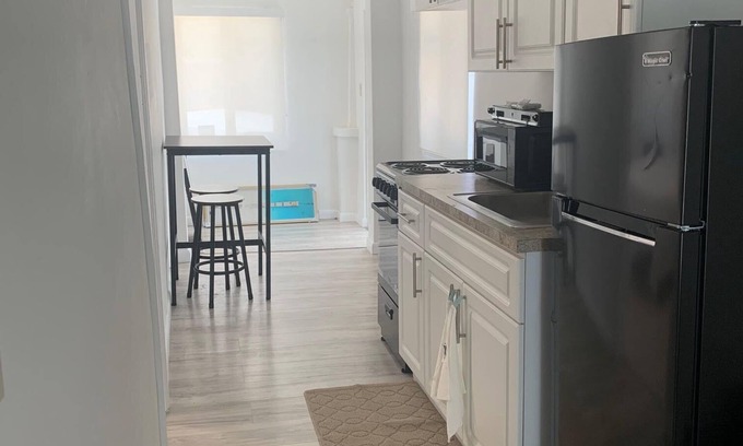 Little Haiti Apartment | New Cozy Apartments minutes from Design District, Wynwood and more.
