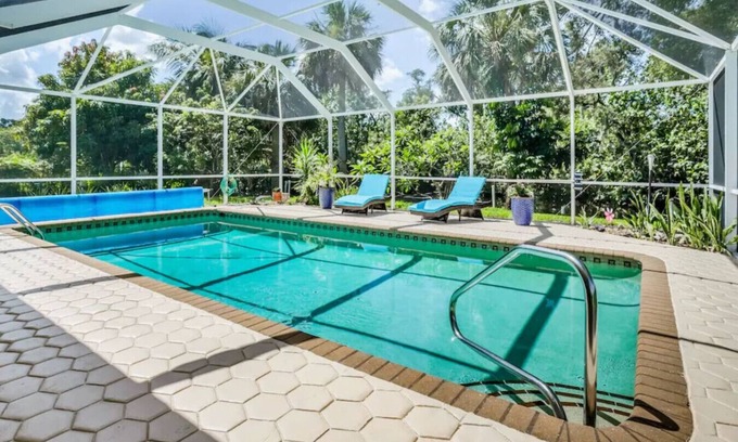 Fort Myers House | NEW! Waterfront Heated Pool, Kayaks, Fishing Pier.