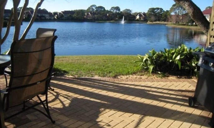 Sandestin House | *Newly Remodeled Bathrooms* - 6 Pass. Golf Cart included - close to pool