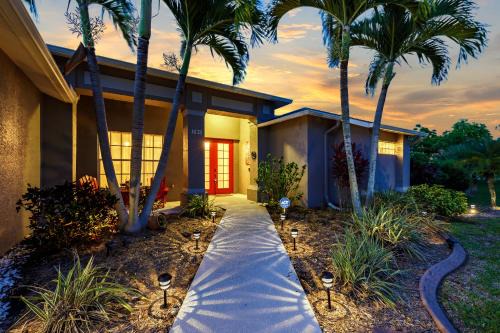 Pelican House | Newly Renovated Villa with Heated Pool! - Villa Taina - Roelens Vacations