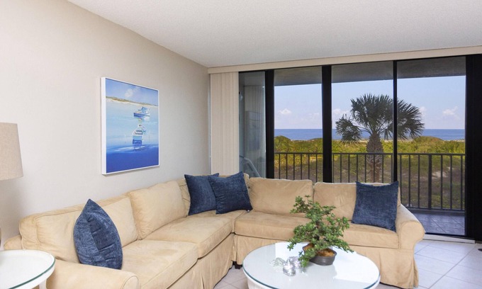 Butler Beach Condo | Ocean Front Condo ~ Great Views~ 3 King Beds!