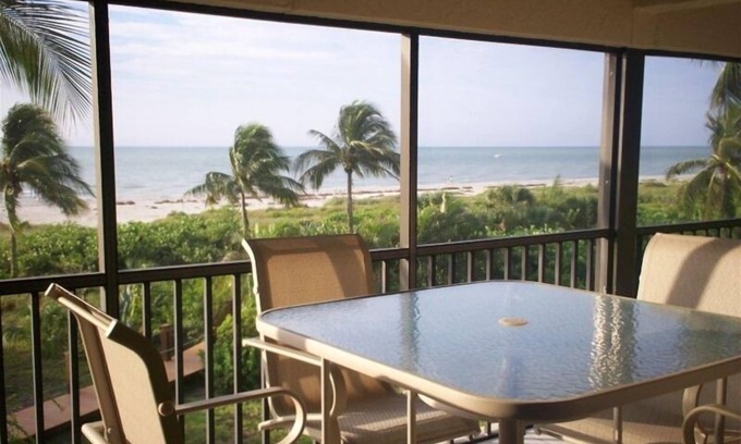 Sanibel Condo | Oceanfront Condo at Sanddollar #B-202 - Panoramic View of Ocean - 3 Bedroom