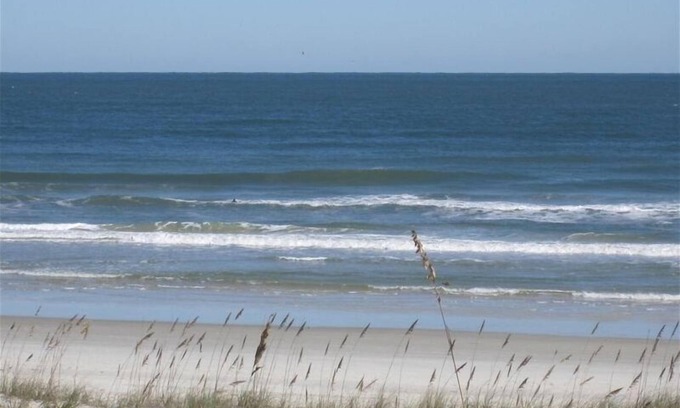 Crescent Beach House | Oceanfront private, dog friendly, 2BR house, Fall/Thanksgiving/Christmas avail.