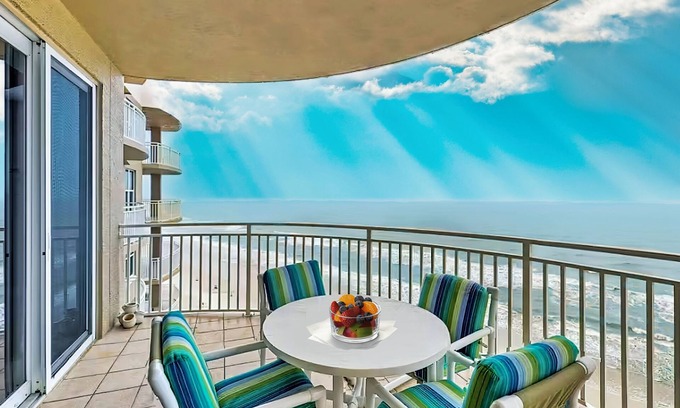 Daytona Beach Shores Condo | Oceanfront penthouse condo, 3 shared pools, 2 hot tubs, saunas & fitness room