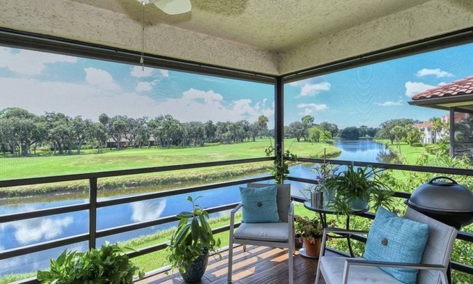 Braden River Apartment | Palm Aire Country Club