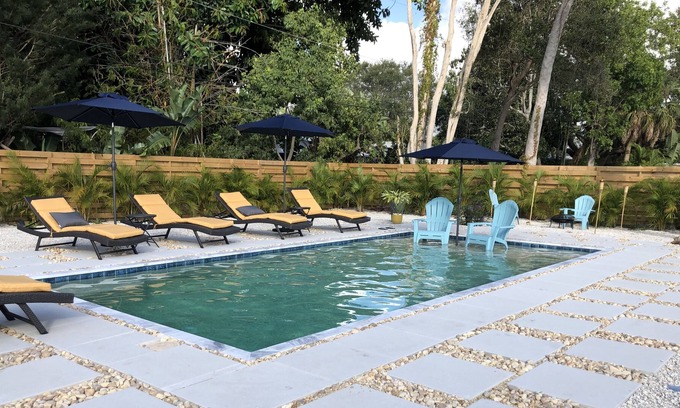 Southgate House | Paradise Found! Private Pool