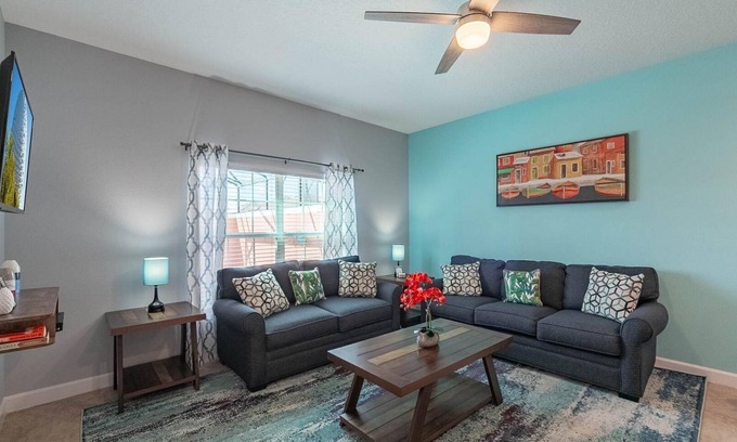 West Kissimmee House | Paradise Palms Resort 4 Bedroom Private Pool Townhome