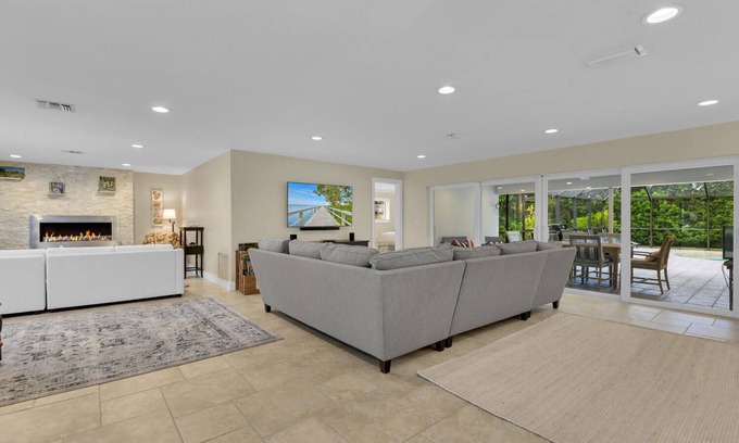 Park Shore House | PARK SHORE RETREAT - Lush Landscaped Pool Home w/Private Beach Park Access!