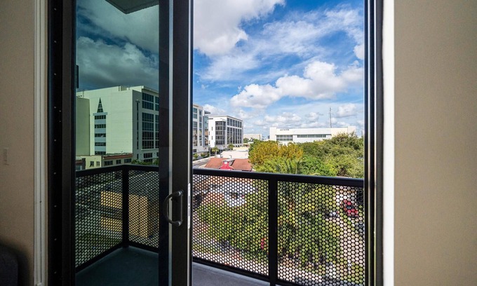 East Little Havana Apartment | Pastel Studio | Balcony, Roof Deck, Near Downtown
