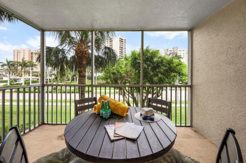 Marco Island House | Peaceful condo with pool across from South Beach