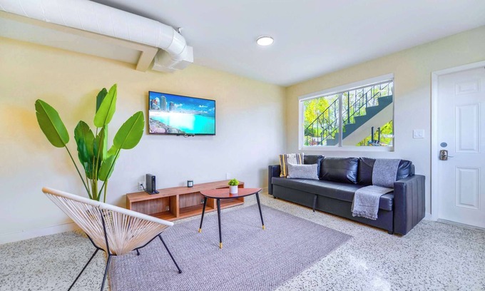 Northeast Miami House | Perfect Monthly Stay to Enjoy Miami