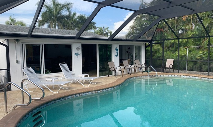 Mid Island House | Pet Friendly Home w/pool, Across from Beach