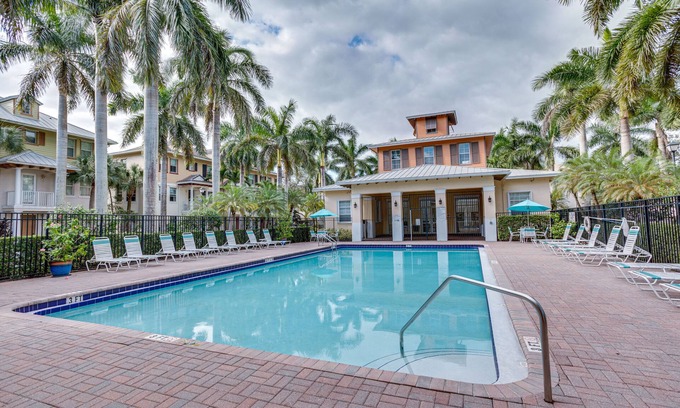 Abacoa Apartment | Pet-Friendly Studio: 6 Mi to Jupiter Beach Park!