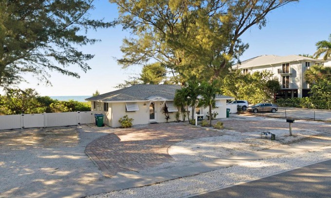 Holmes Beach Villa | Playa Casanas