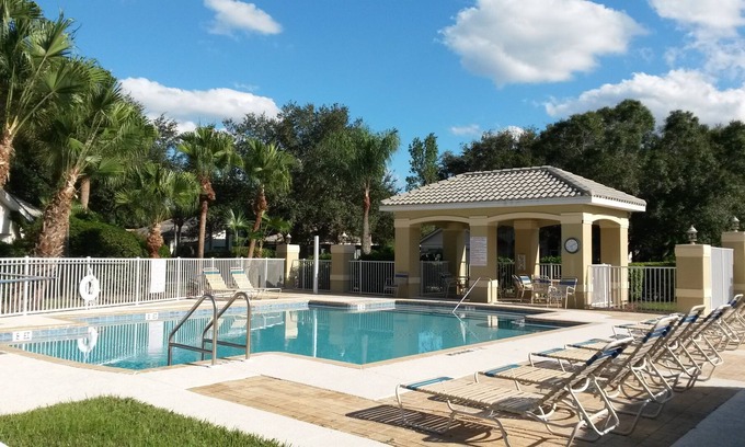 Gateway House | š“Private Gated Community Home-POOL GOLF World Famous BEACHES Shopping Near RSW